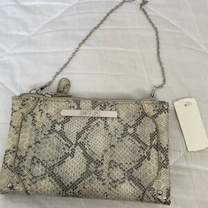 Jennifer Lopez Wrist Clutch Bag. Holds at Least 18 Credit Cards. Chain Strap